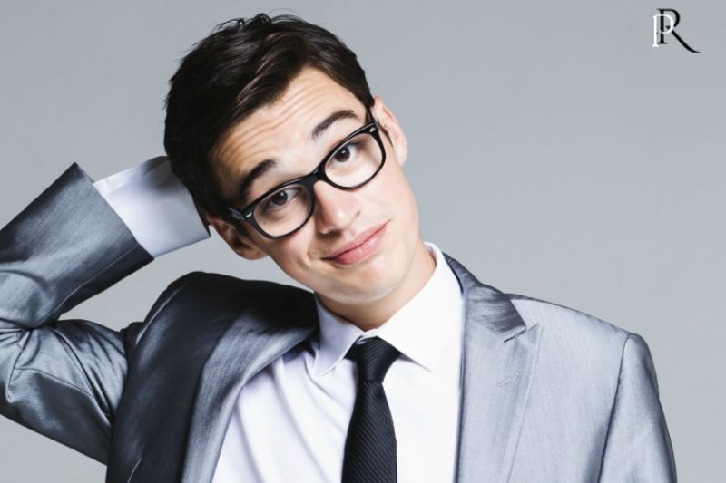 Joey Bragg started to get into acting